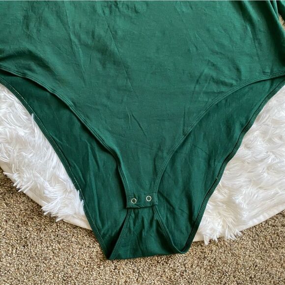 Fashion Nova Bodysuit Green One Piece Womens Size 3X New No Tag - Picture 3 of 7